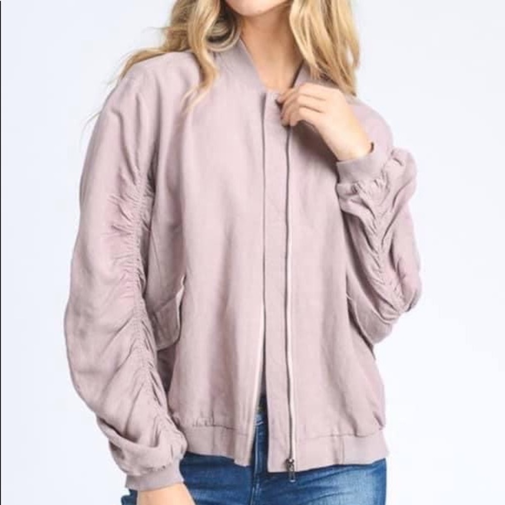 Lightweight Mauve Bomber